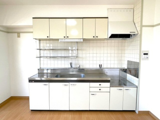 【居間・リビング】 | テーミス門ノ前　301 | ※写真は（２０２５．１１）撮影分
明るいキッチン♪