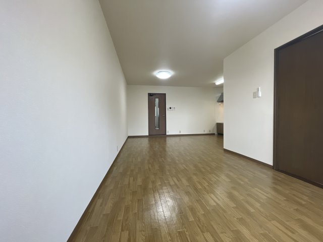 キャッスルコート御立唐立の居間・リビング