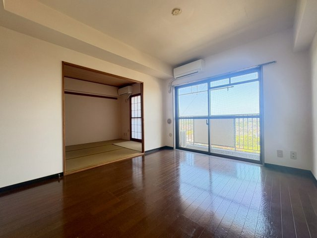 【居間・リビング】