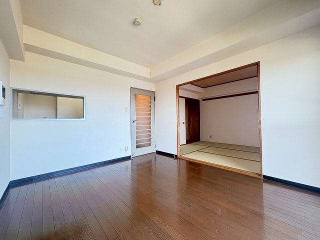 【居間・リビング】