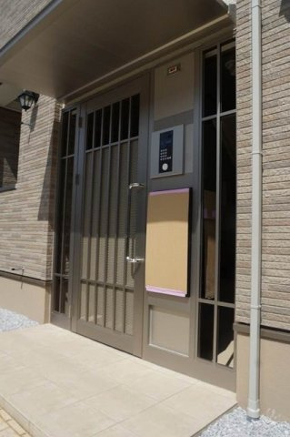 エムズレジデンスのエントランス