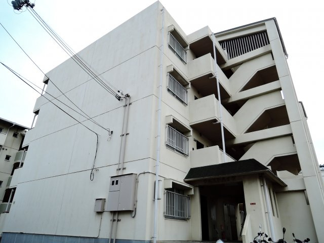 ウエストハイツP1の外観