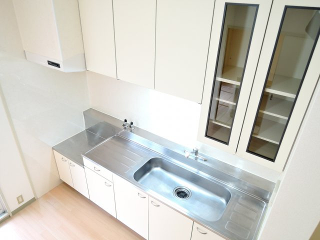 ウエストハイツP1のキッチン