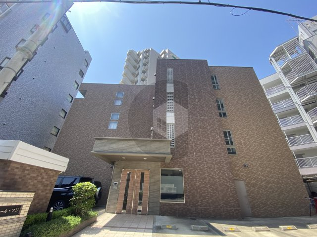 ルミエール・フジの外観