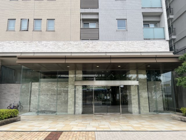 青葉山手台クローバーヒルズのエントランス