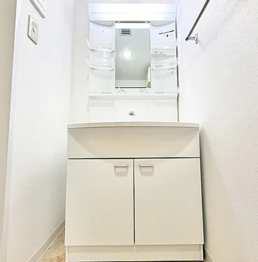 グラン・コート東松戸の独立洗面台|独立洗面化粧台が付いています