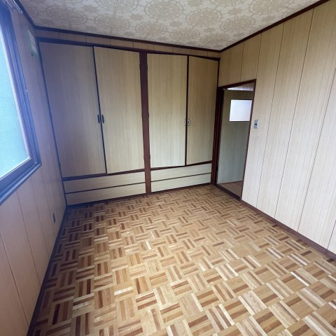 室蘭市舟見町2丁目88-1手前の内装