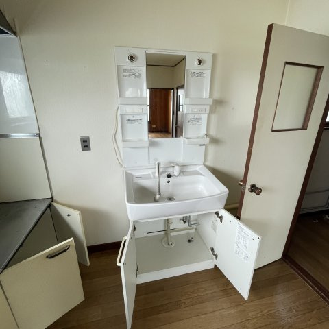 室蘭市舟見町2丁目88-1手前の浴室