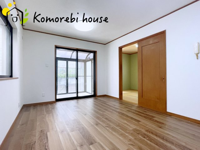 さいたま市西区大字指扇領別所　中古一戸建ての居間・リビング|使いやすいリビングです