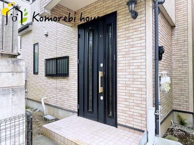 さいたま市西区大字指扇領別所　中古一戸建ての玄関|落ち着いた玄関です