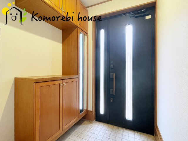 さいたま市西区大字指扇領別所　中古一戸建ての玄関|きれいな玄関です