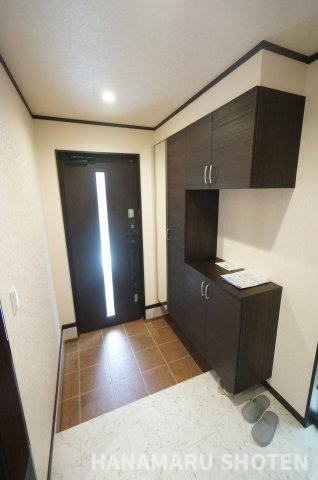 中古　千葉市中央区神明町の玄関|＊当日ご案内可＊ご希望の物件まとめてご案内！弊社が掲載していない物件でもOK♪お気軽にご相談ください ♪お電話でのお問合わせがスムーズ♪