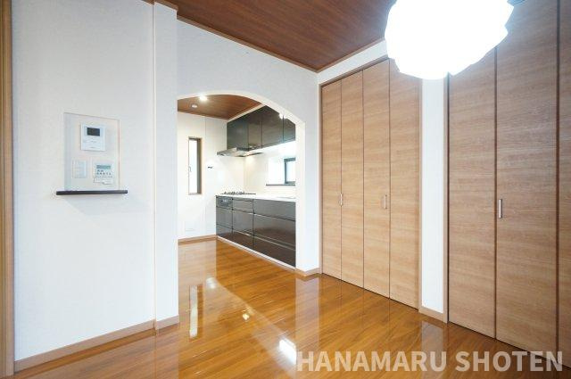 中古　千葉市中央区神明町の居間・リビング|＊当日ご案内可＊ご希望の物件まとめてご案内！弊社が掲載していない物件でもOK♪お気軽にご相談ください ♪お電話でのお問合わせがスムーズ♪