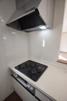 【キッチン】 | 【仲介手数料無料！！】日野市平山５丁目　新築戸建て（全3棟）3号棟　4490万円