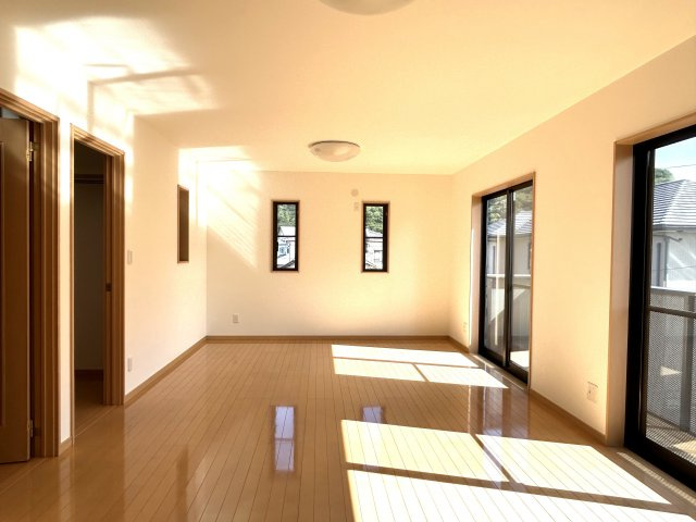 垣生6丁目　中古戸建の洋室