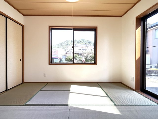 垣生6丁目　中古戸建の和室