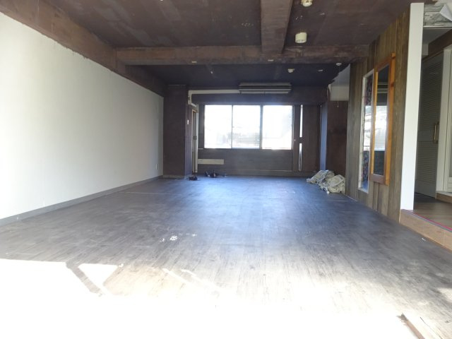 ライフピア金明の駐車場