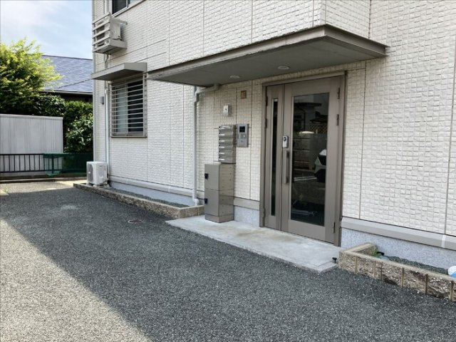 コンフォールのエントランス