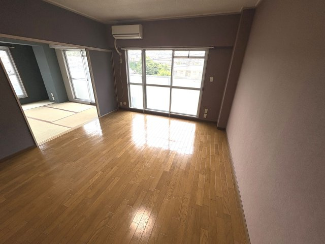 クレドール垂水Ⅱの居間・リビング