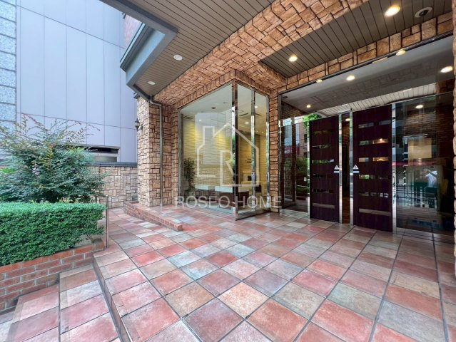 グランシス天満橋のエントランス