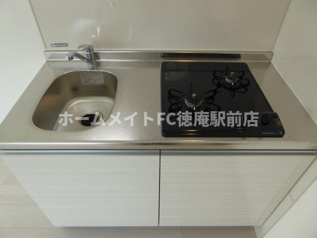 大阪市鶴見区鶴見３丁目のアパートのキッチン