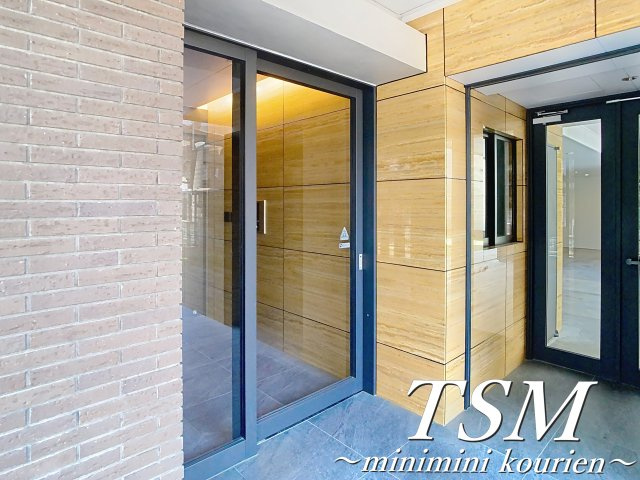 ルピナスⅠのエントランス