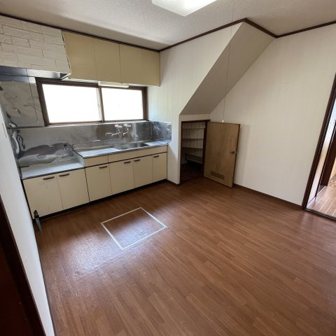 室蘭市舟見町2丁目88-1奥のキッチン