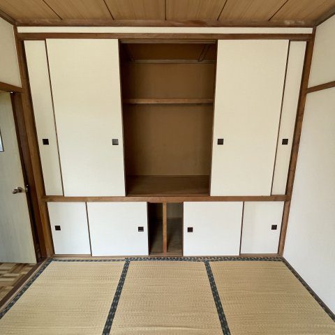 室蘭市舟見町2丁目88-1奥の収納