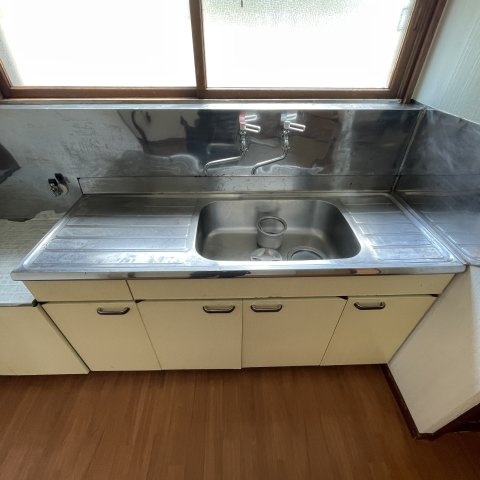 室蘭市舟見町2丁目88-1奥のキッチン