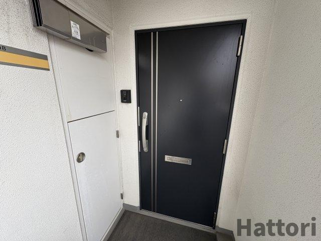 エクセル服部の玄関