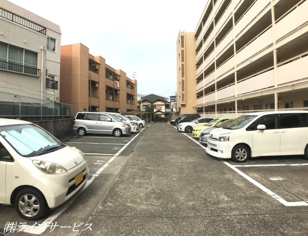 【駐車場】 | 塚本北コーポ | 敷地内駐車場