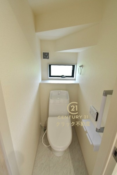 リーブルガーデン  高萩市島名　8期　限定1棟！のトイレ|１階と２階、２ヶ所に清潔なトイレ。
毎日使う空間と機能だから、いつまでも清潔なスペースであってほしいのがトイレです。