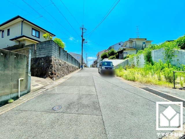 伏見区深草大亀谷万帖敷町の前面道路含む現地写真