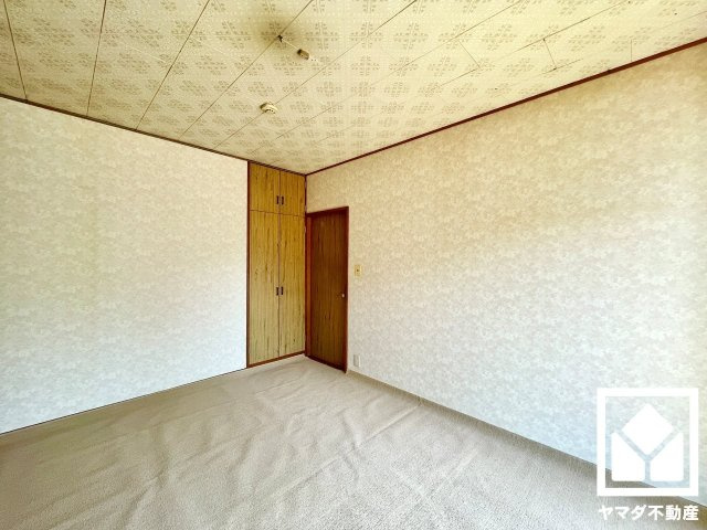 伏見区深草大亀谷万帖敷町の洋室