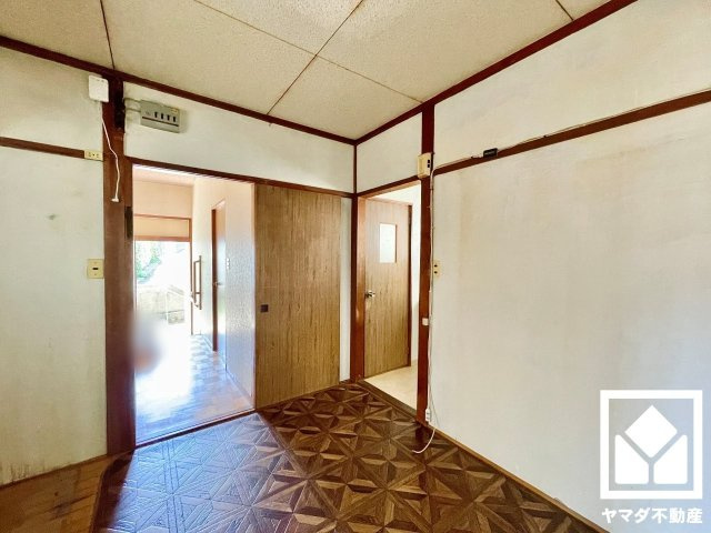 伏見区深草大亀谷万帖敷町の居間・リビング