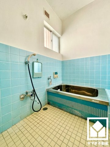 伏見区深草大亀谷万帖敷町の浴室