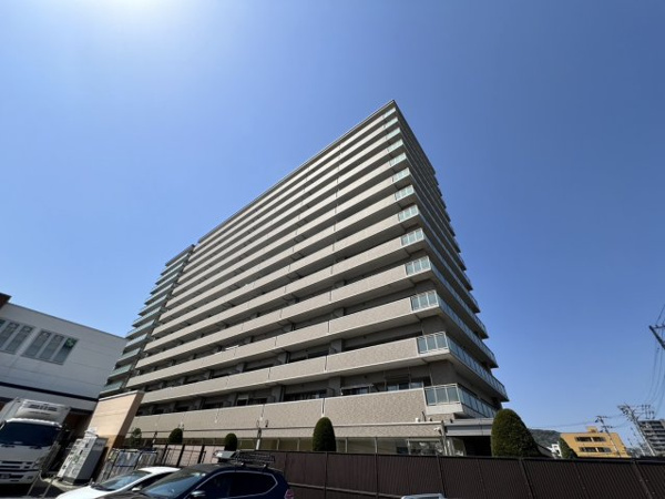 アルファパーク栗林駅南の画像