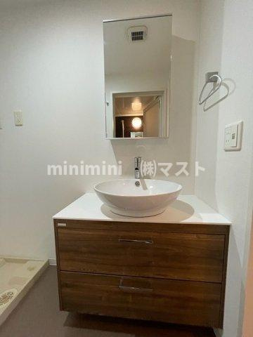 グランルージュ谷町六丁目の洗面所|※建物内別間取参考写真