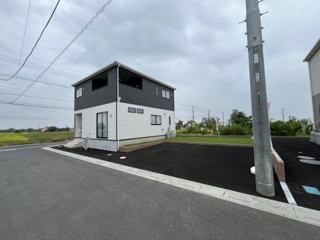 【前面道路含む現地写真】 | 上里町勅使河原第17  クレイドルガーデン　新築戸建　全7棟　1号棟