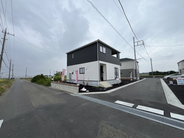 【前面道路含む現地写真】 | 上里町勅使河原第17  クレイドルガーデン　新築戸建　全7棟　1号棟