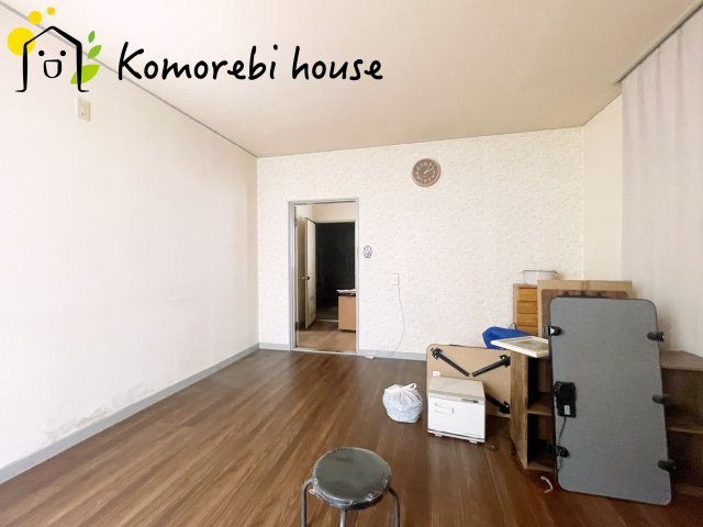 さいたま市見沼区南中丸　中古一戸建ての居間・リビング|ゆったりとしたリビングです