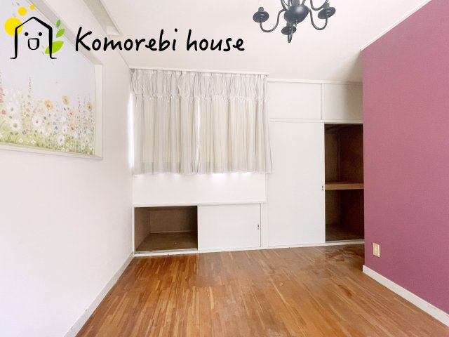 さいたま市見沼区南中丸　中古一戸建ての寝室|ゆとりの広さです