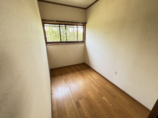 明石市沢野2丁目戸建の洋室