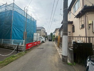 【前面道路含む現地写真】