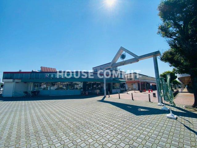 アイアイモール店舗付住宅のエントランス