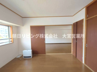 【洋室】 | アーバンみらい東大宮東三番街 | 扉を取ればリビングとして広々利用可！