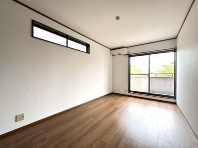 【洋室】 | 北野西白梅町貸家