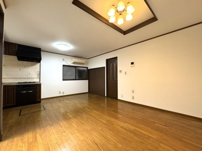 【居間・リビング】 | 北野西白梅町貸家