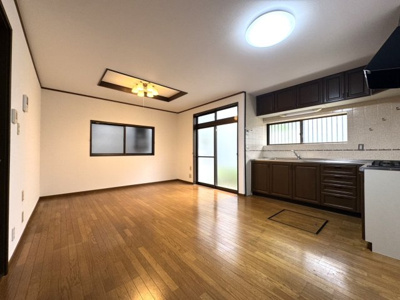 【居間・リビング】 | 北野西白梅町貸家