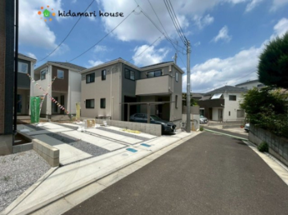 北区宮原町1期　新築戸建　アーバンスタイル03の前面道路含む現地写真